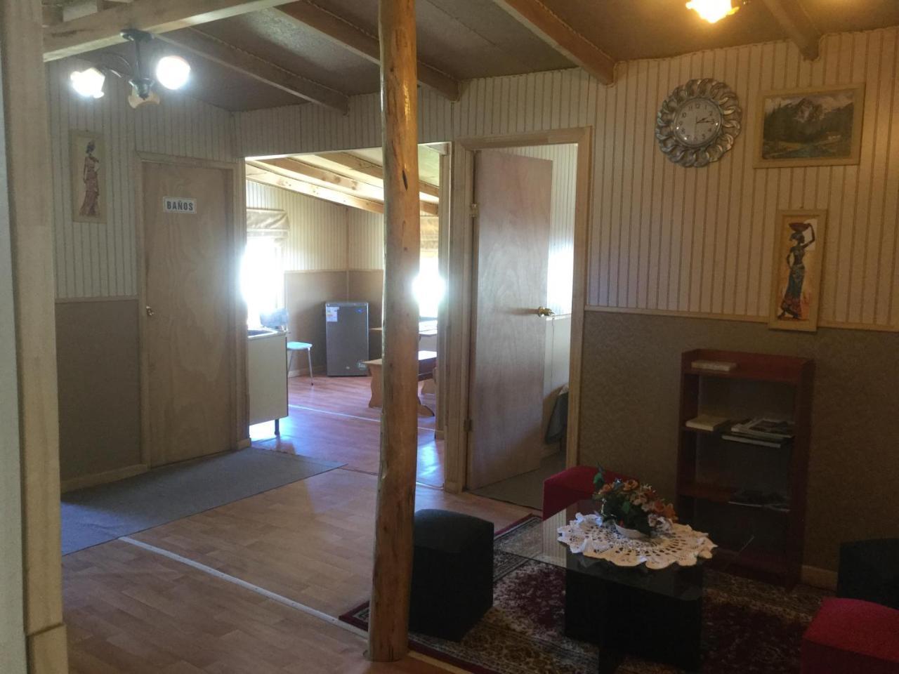 Hostal Y Cabanas Ventisquero Puerto Puyuguapi Buitenkant foto